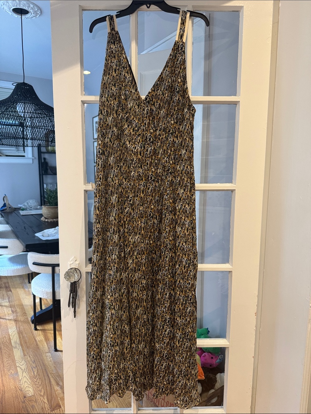 Sleeveless Banana Republic V-Neck Patterned Maxi Dress - Black, Tan & Cream- XL